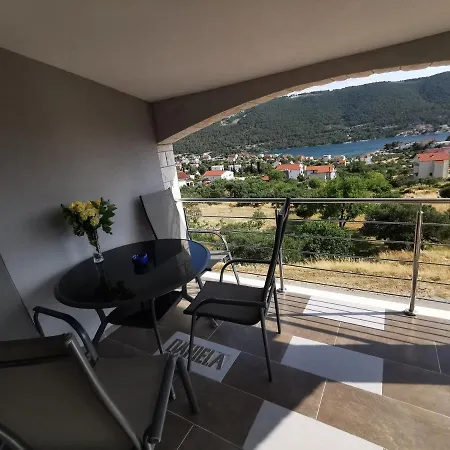 Apartments Villamare Grebastica Exterior photo