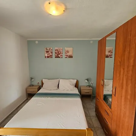 Apartments Villamare Grebastica Exterior photo
