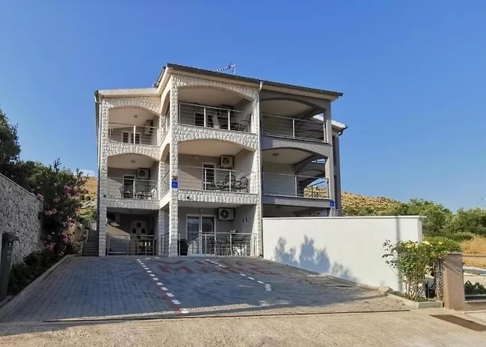 Apartments Villamare