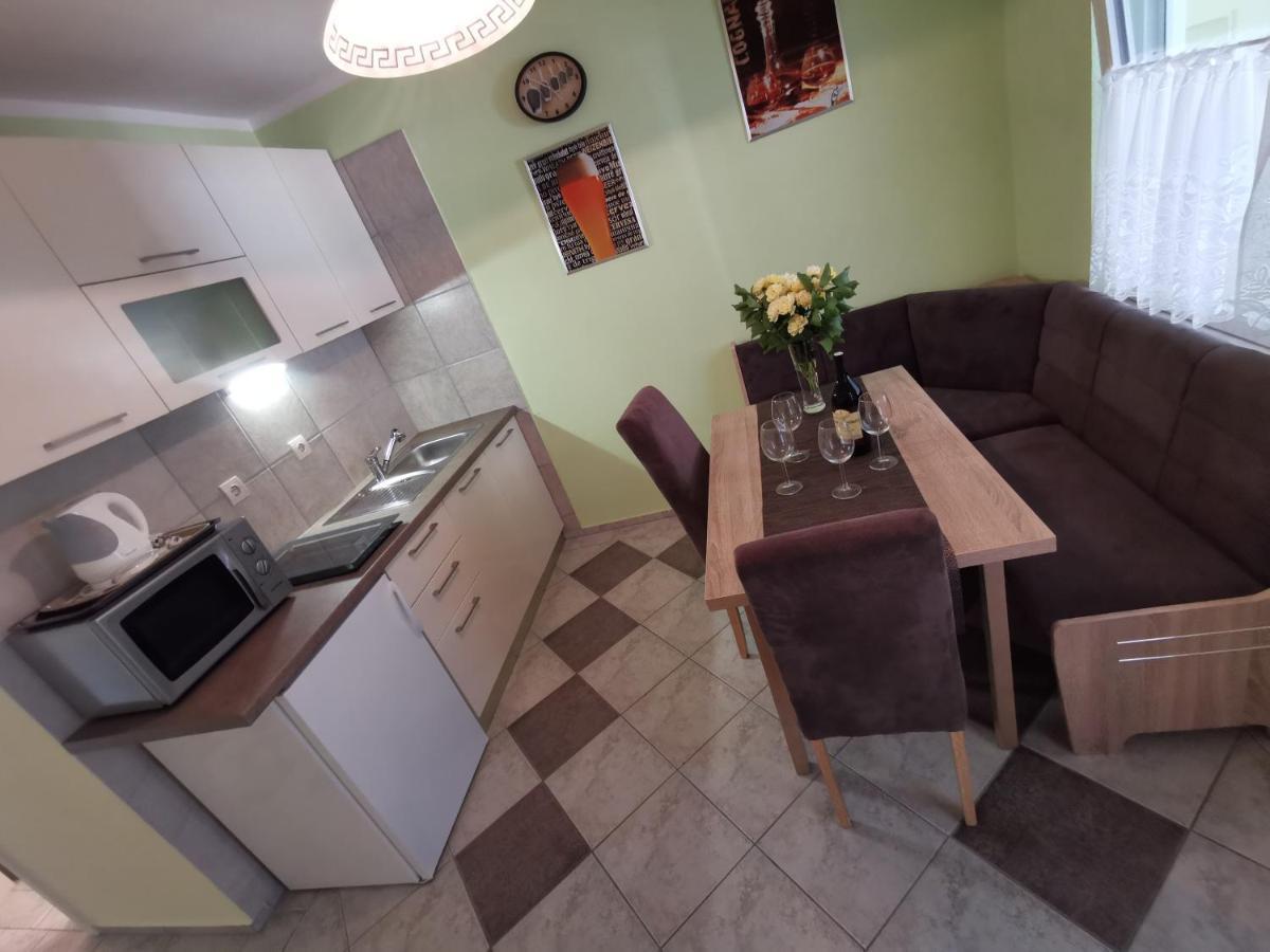 Villamare Apartmán *